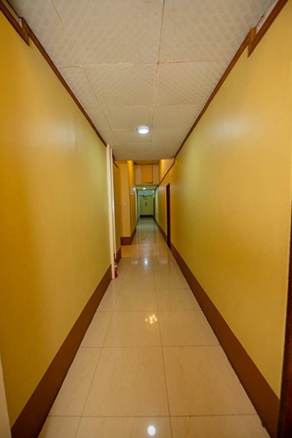 Yangon Urban Hotel Kültér fotó